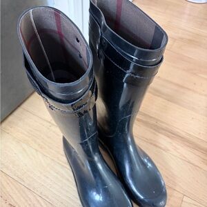 Burberry Black Plaid-Trim Rain Boots